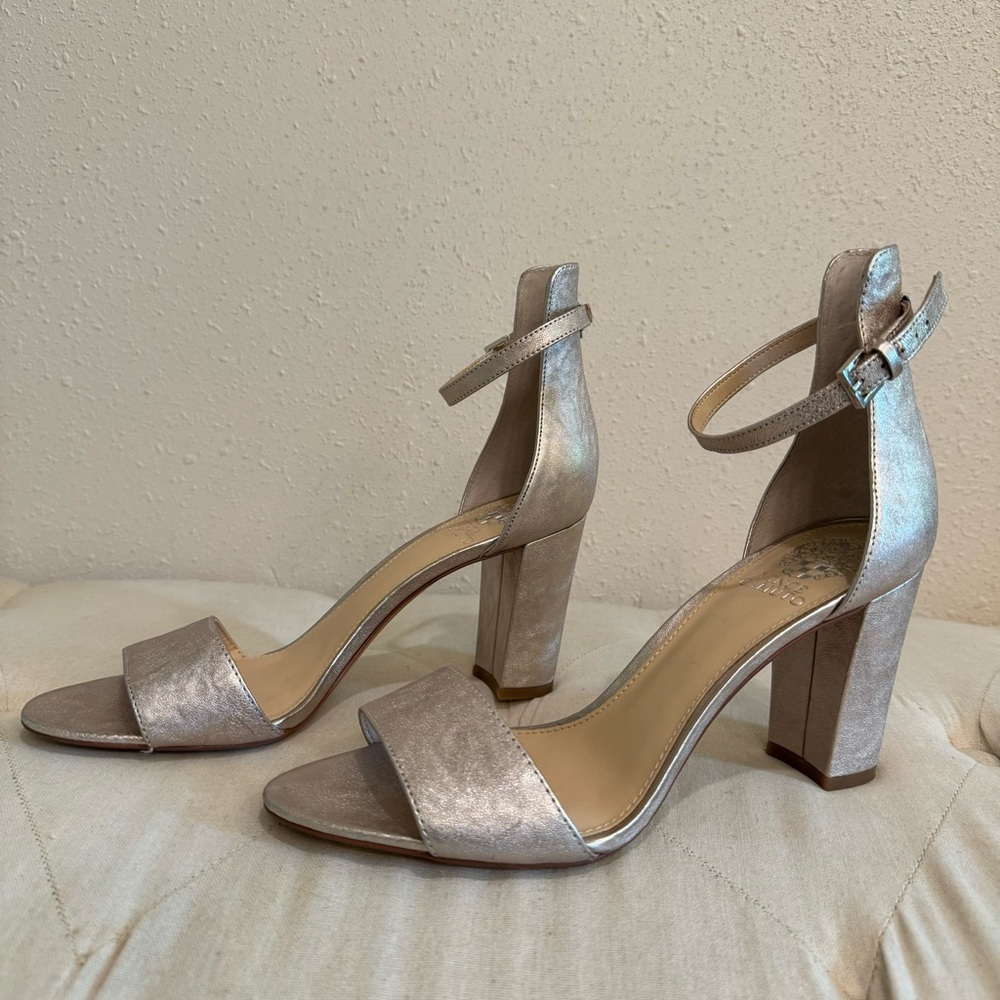 New Vince Camuto Corlina Rose Gold Champagne Block Heels